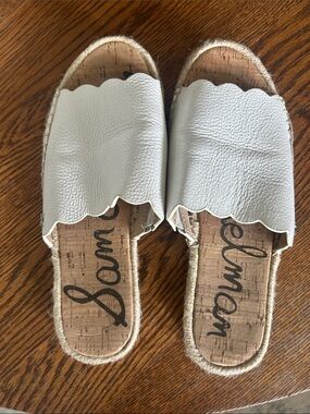 Sam Edelman White Scalloped Leather Slide Mules